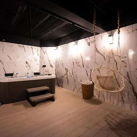 Le Drip's, Nouvel ! Hotel