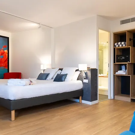 Hotel Le Drip's, Nouvel ! Marselha