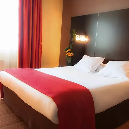 Le Drip's, Nouvel ! Hotel Marselha